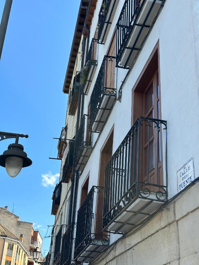 Apartamento Puente De Piedra โลโกรโญ ภายนอก รูปภาพ